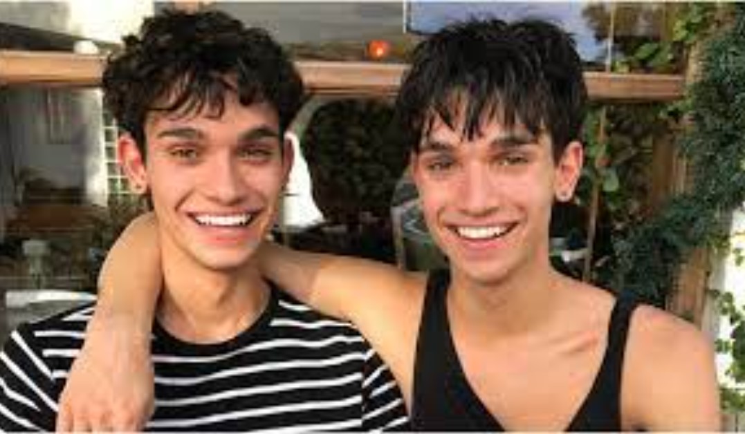 Lucas and Marcus DobreTwins pic