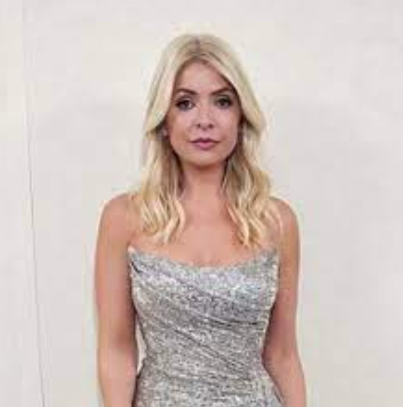 Holly Willoughby pic