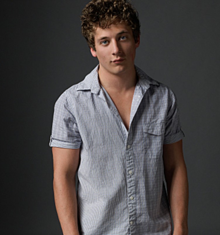 Jeremy Allen White contact