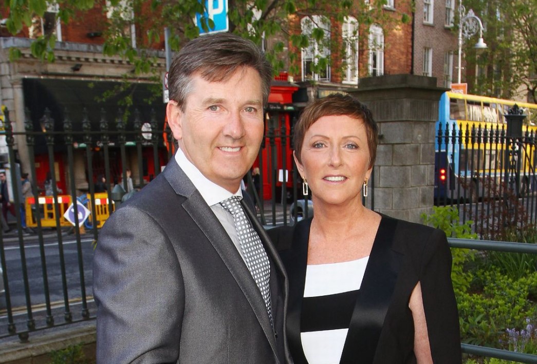 How to Contact Daniel O'Donnell: Phone number, Texting, Email Id, Fanmail Address and Contact Details