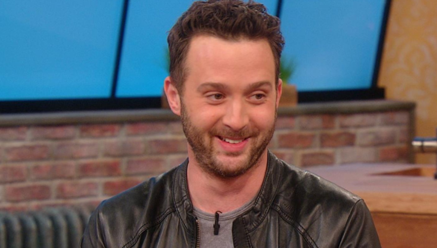 How to Contact Eddie Kaye Thomas: Phone number, Texting, Email Id, Fanmail Address and Contact Details