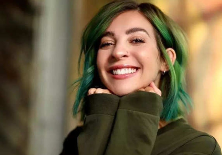 How to Contact Gabbie Hanna: Phone number