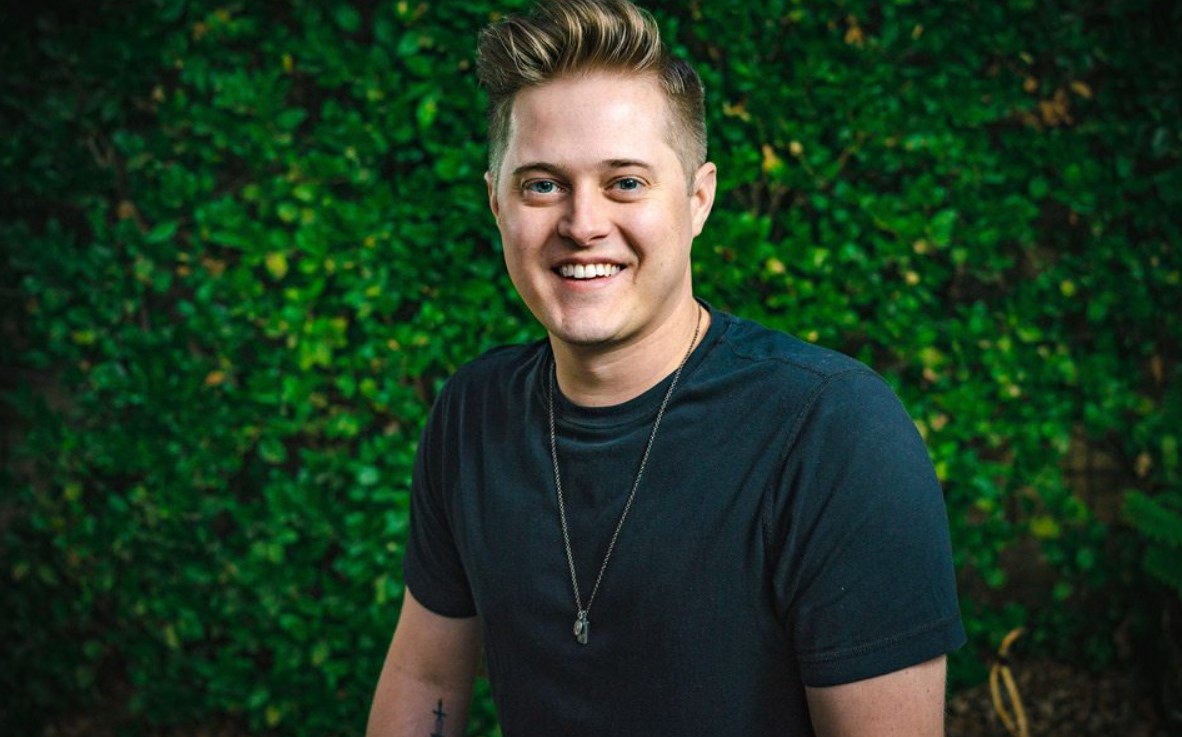 How to Contact Lucas Grabeel: Phone number, Texting, Email Id, Fanmail Address and Contact Details