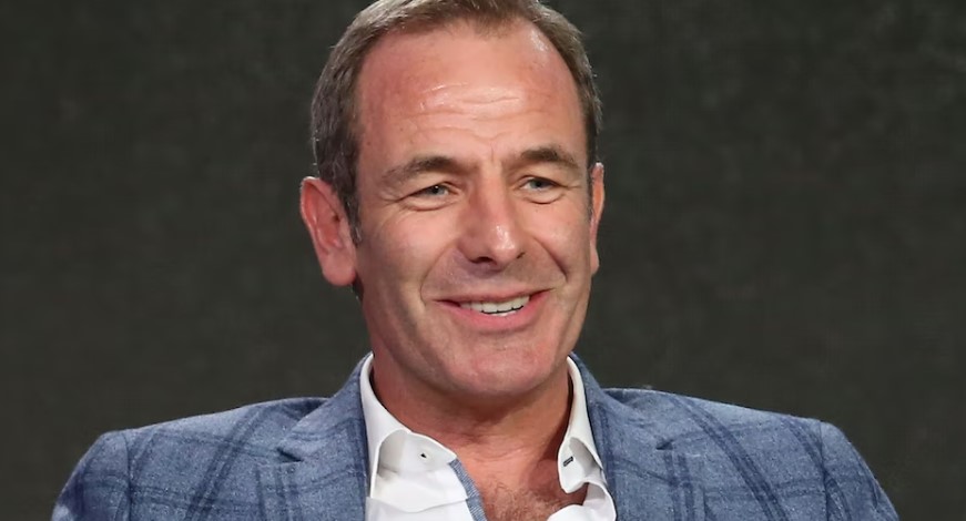 How to Contact Robson Green: Phone number