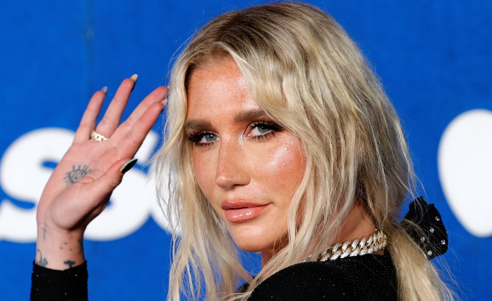 How to Contact Kesha: Phone number, Texting, Email Id, Fanmail Address and Contact Details