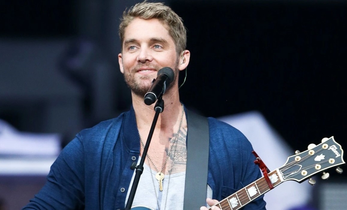 How to Contact Brett Young: Phone number, Texting, Email Id, Fanmail Address and Contact Details
