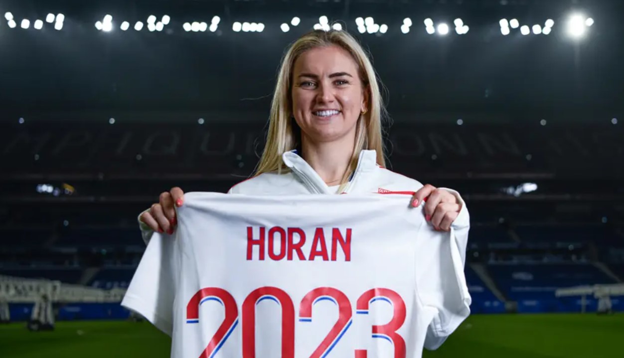 How to Contact Lindsey Horan: Phone number, Texting, Email Id, Fanmail Address and Contact Details