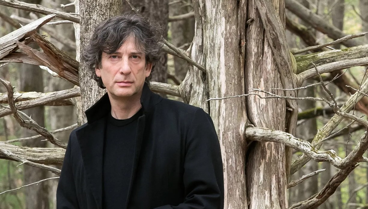 How to Contact Neil Gaiman: Phone number, Texting, Email Id, Fanmail Address and Contact Details