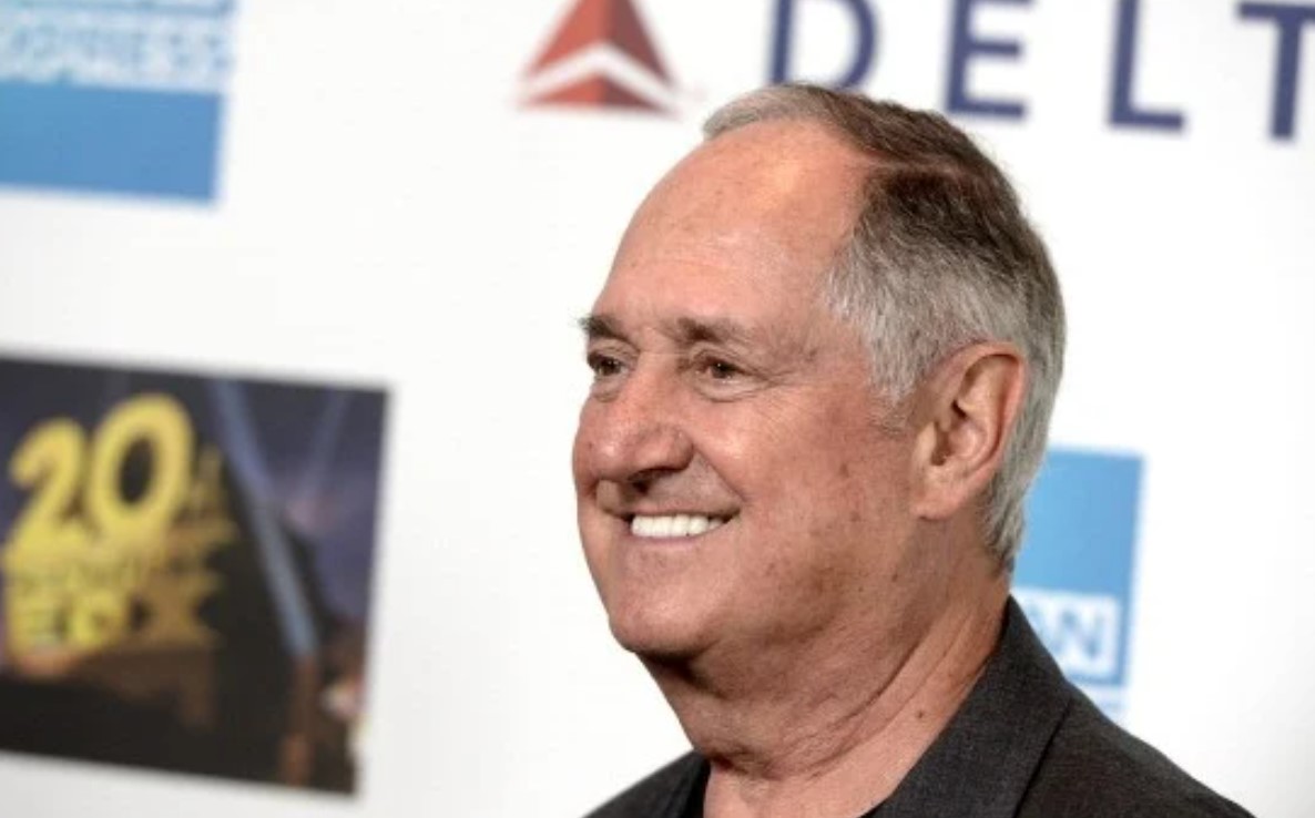 How to Contact Neil Sedaka: Phone number, Texting, Email Id, Fanmail Address and Contact Details