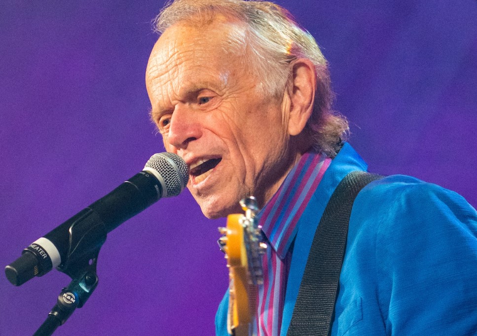 How to Contact Al Jardine: Phone number, Texting, Email Id, Fanmail Address and Contact Details