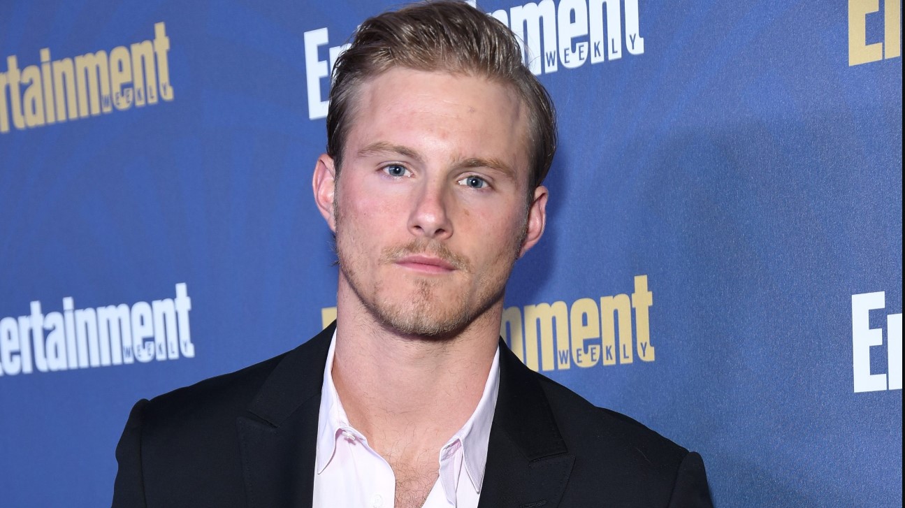 How to Contact Alexander Ludwig: Phone number, Texting, Email Id, Fanmail Address and Contact Details