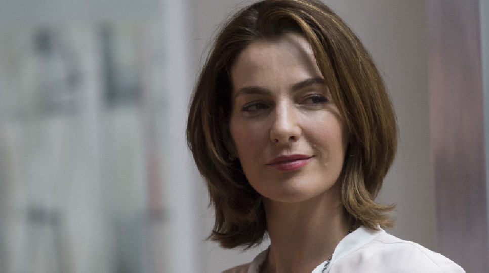 How to Contact Ayelet Zurer: Phone number, Texting, Email Id, Fanmail Address and Contact Details