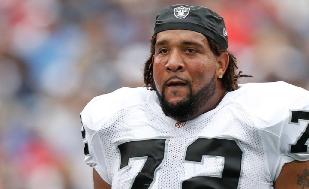 How to Contact Donald Penn: Phone number, Texting, Email Id, Fanmail Address and Contact Details