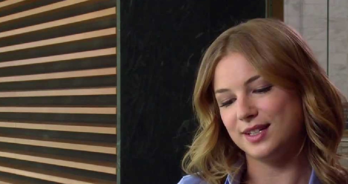 How to Contact Emily VanCamp: Phone number, Texting, Email Id, Fanmail Address and Contact Details