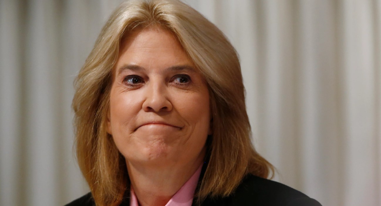 How to Contact Greta Van Susteren: Phone number, Texting, Email Id, Fanmail Address and Contact Details