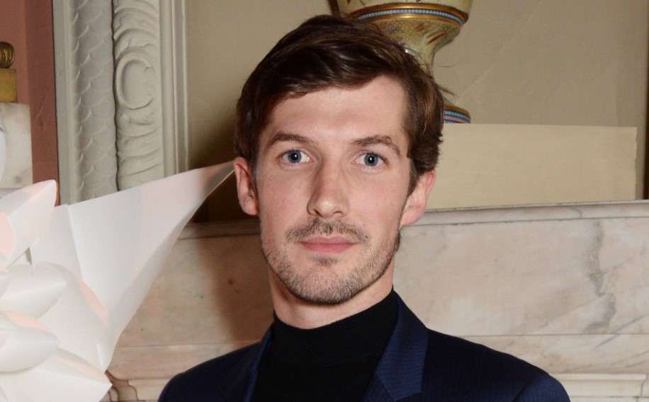 How to Contact Gwilym Lee: Phone number, Texting, Email Id, Fanmail Address and Contact Details