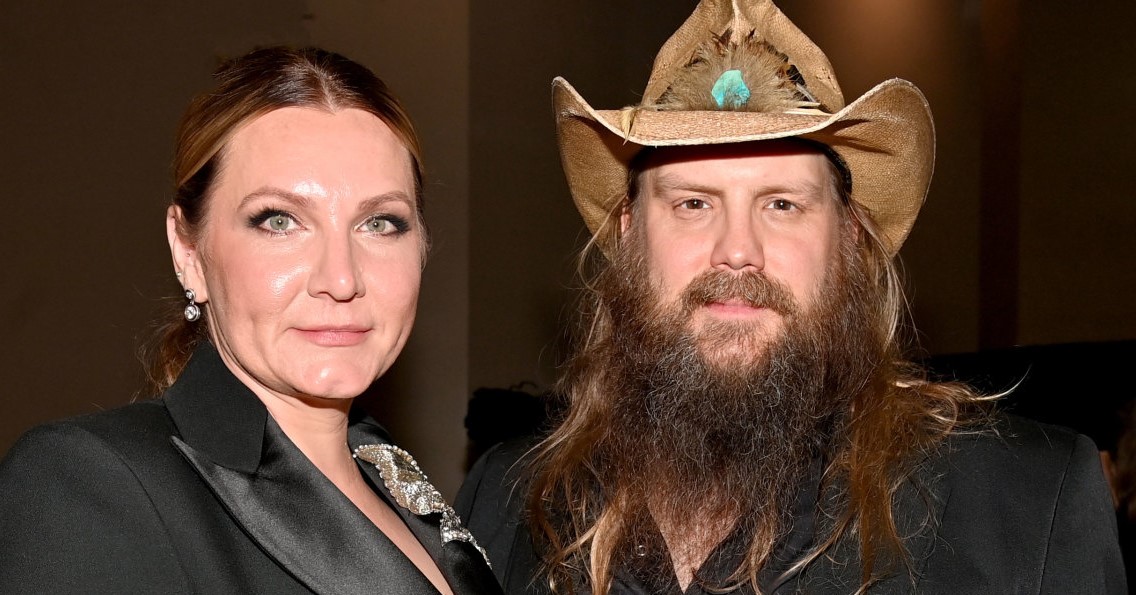 How to Contact Chris Stapleton: Phone number