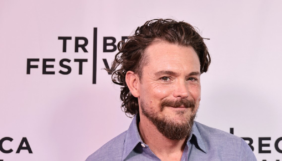 How to Contact Clayne Crawford: Phone number