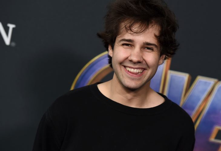 How to Contact David Dobrik: Phone number, Texting, Email Id, Fanmail Address and Contact Details