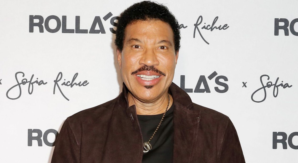 How to Contact Lionel Richie: Phone number