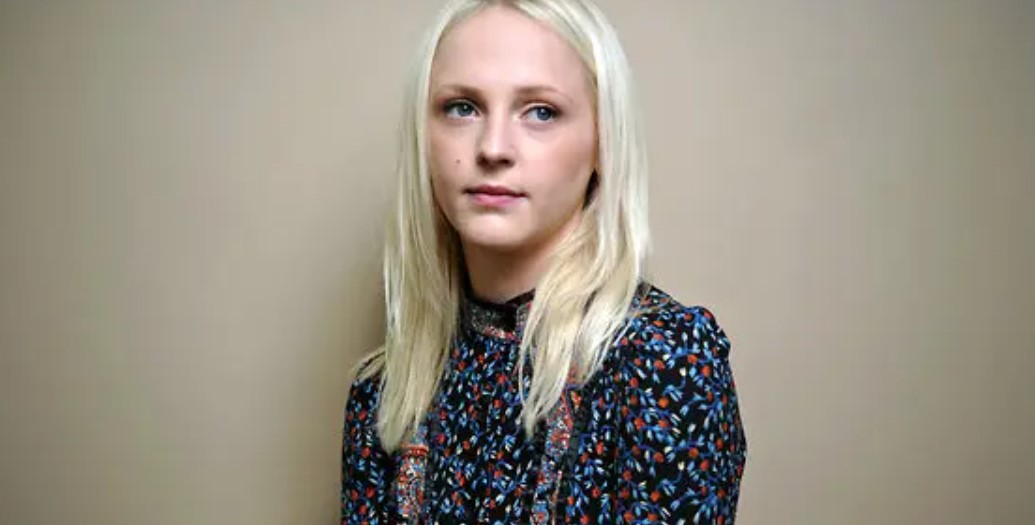 How to Contact Laura Marling: Phone number, Texting, Email Id, Fanmail Address and Contact Details