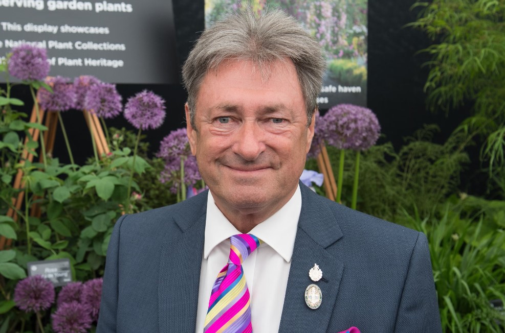 How to Contact Alan Titchmarsh: Phone number, Texting, Email Id, Fanmail Address and Contact Details