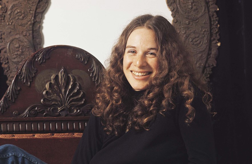 How to Contact Carole King: Phone number, Texting, Email Id, Fanmail Address and Contact Details