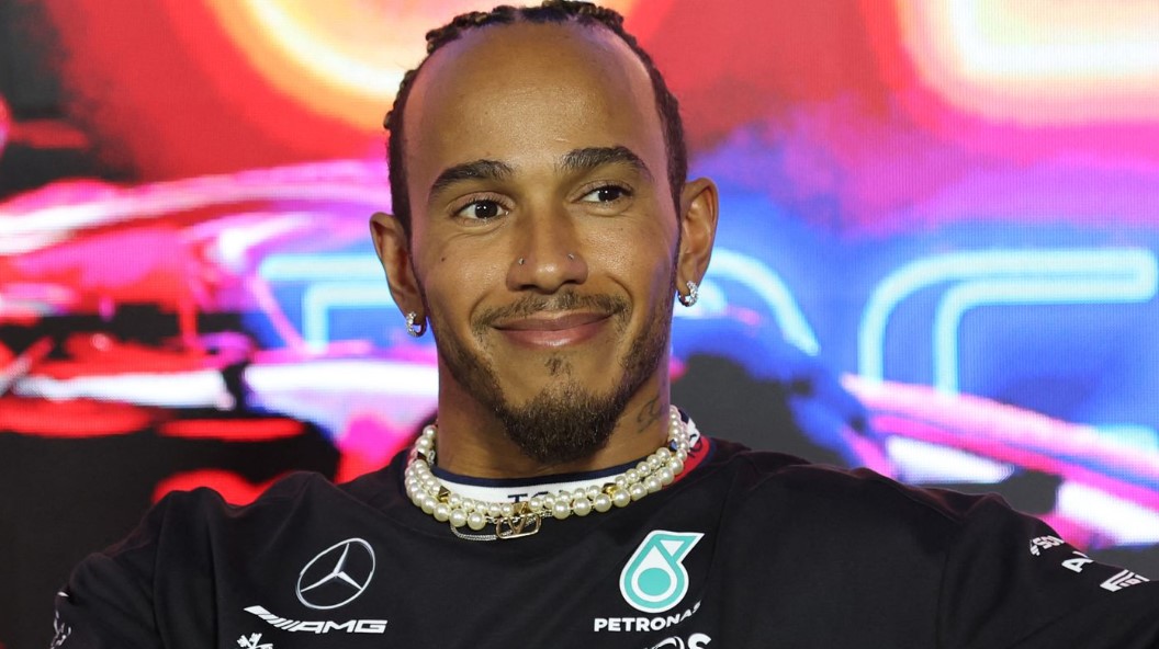 How to Contact Lewis Hamilton: Phone number, Texting, Email Id, Fanmail Address and Contact Details